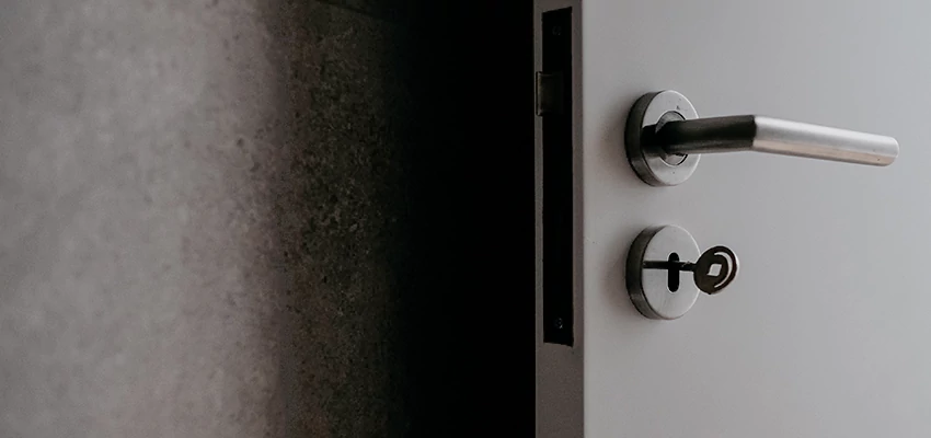 Front Door Handle Repair And Installation in North Bergen, NJ